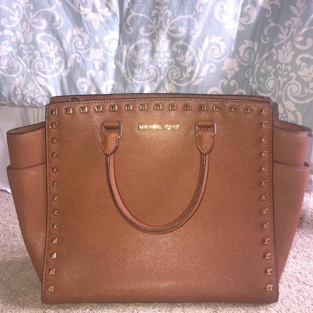 Michael Kors Large Studded Selma Handbag 💕